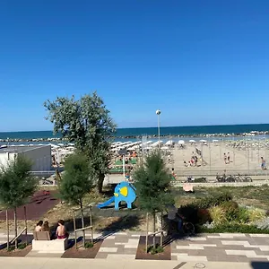 seasound-casa-vacanza-a-rimini-torre-pedrera.emilia-romagnahotels.net/